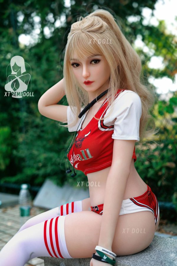 La bambola dell'amore in silicone realistica di 157 cm Kimberly indossa una maglia da basket-157 cm di altezza bambola dell'amore in silicone realistica kimberley 13 bella bambola reale