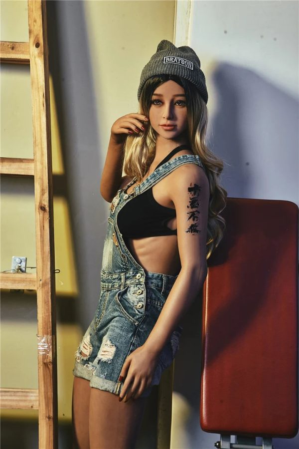 163 cm TPE-Poupées sexuelles poitrine moyenne Jeans Les filles aiment le fitness, Irontech Mikyy-163cm tpe lovepuppen irontech jeans poupée 11 belle poupée réelle