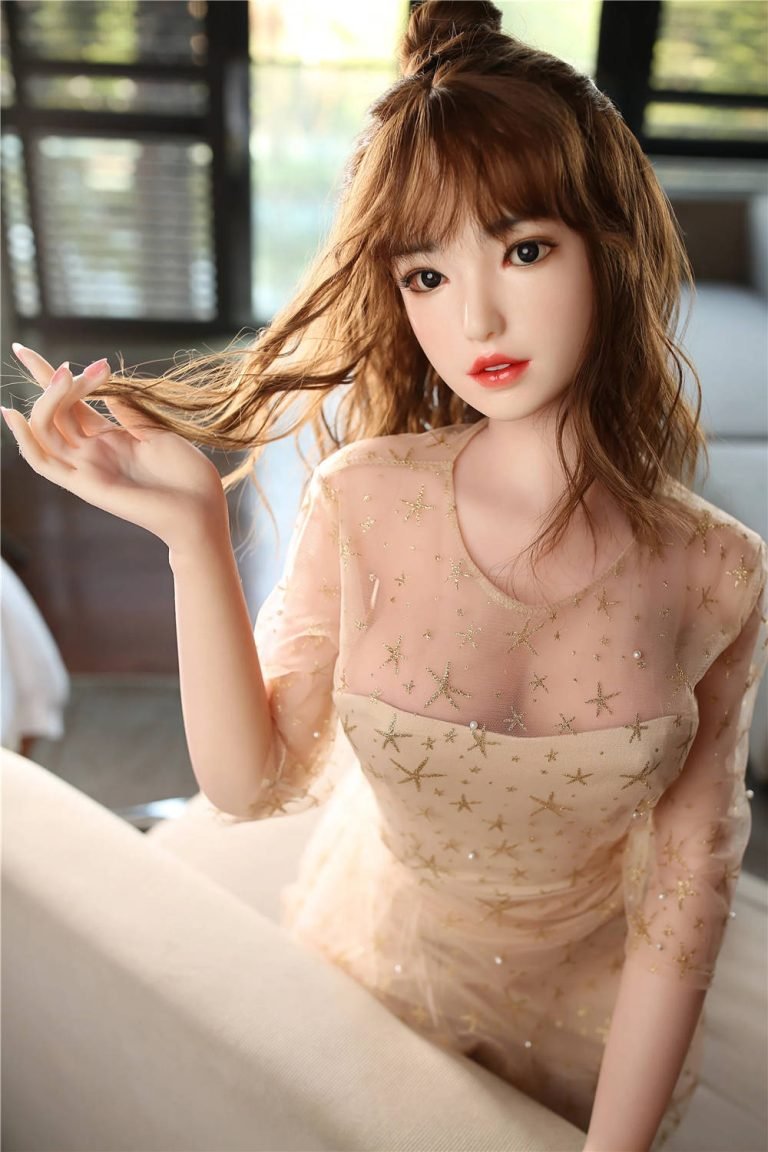 charlie 165cm lovedolls aziatische pure silicone sexdoll 1